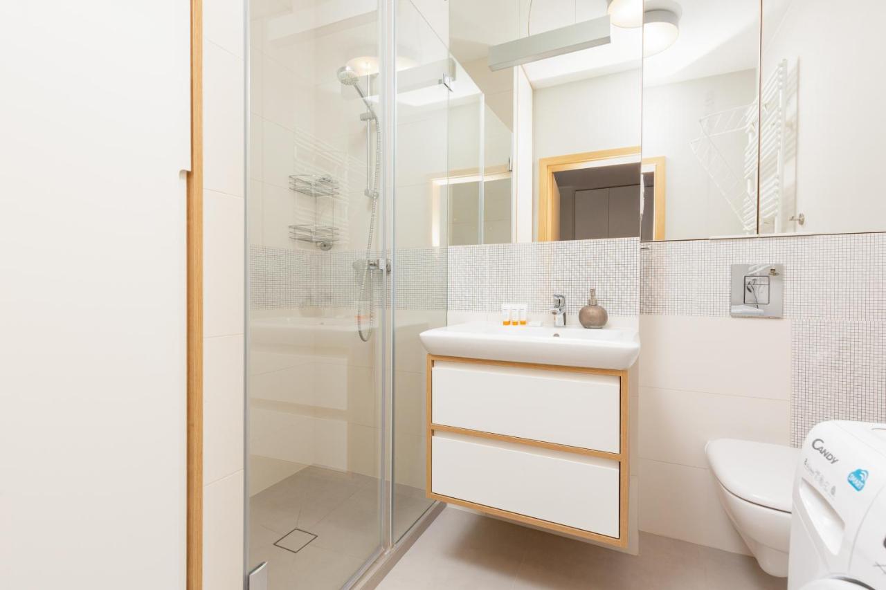 Kolorowy Goclaw Apartment By Noclegi Renters ワルシャワ エクステリア 写真